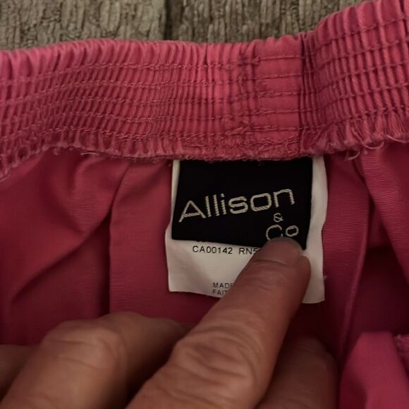 Split skirts  - Picture 3 of 6